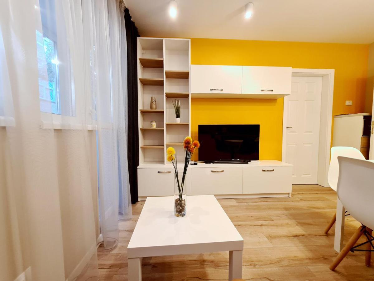 Brand New Luxury Flat In The City Center Varna Exterior foto